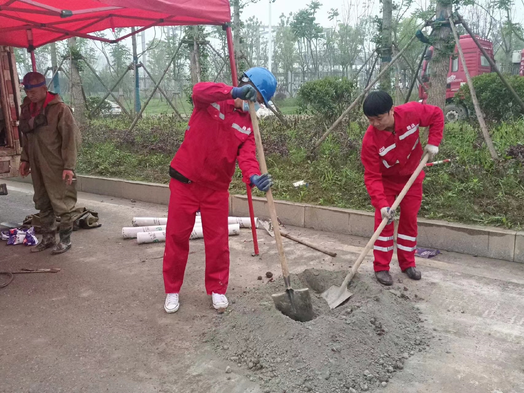 莲花管道疏通哪家好】及时进行市政管道清淤
